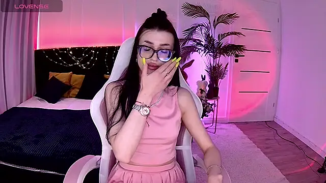 Онлайн чат XXX Ariella_Me
