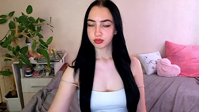 دردشة WildKittenX_ الجنسية المباشرة