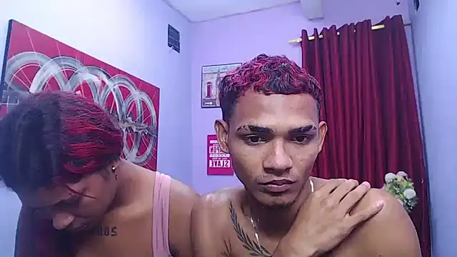 black_twinks élő XXX-chatje