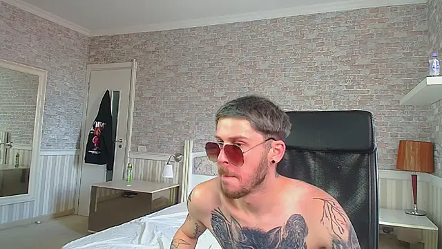 Chat +18 de JonahShaw ao vivo