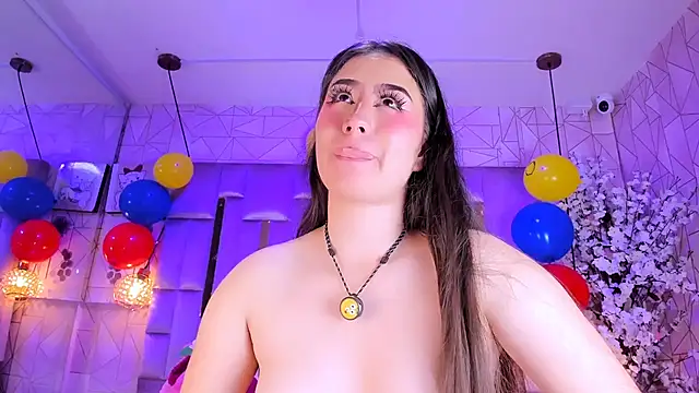 Naomistart Chat XXX in diretta