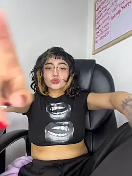 baby_akuma's Live XXX Chat