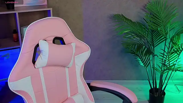 SindieStormm's Live XXX Chat