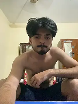 צ'אט XXX בשידור חי של desi7inchisdick