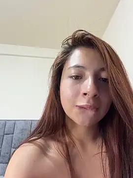 Karlee_Grey1 Adlı Modelin Canlı XXX Sohbeti
