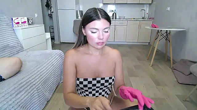 LindyVSAndy Live XXX-chat