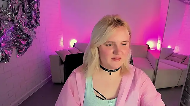 Chat XXX en directo de KathyBriggs