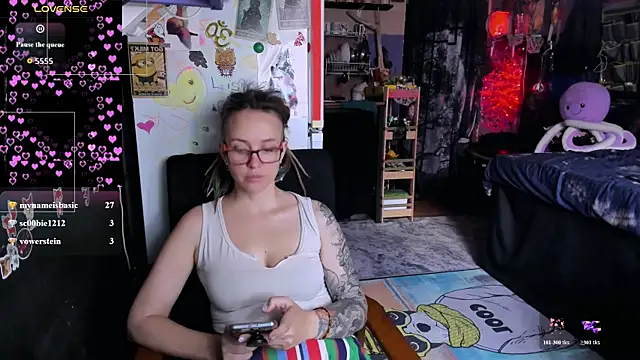 Chat XXX en directo de LisaFoxy_y