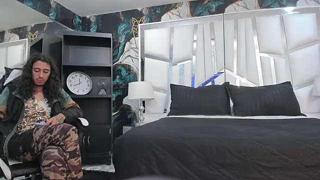 Goldentemptation_ Live XXX Chat