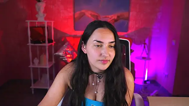 CeceliaJohnson Adlı Modelin Canlı XXX Sohbeti