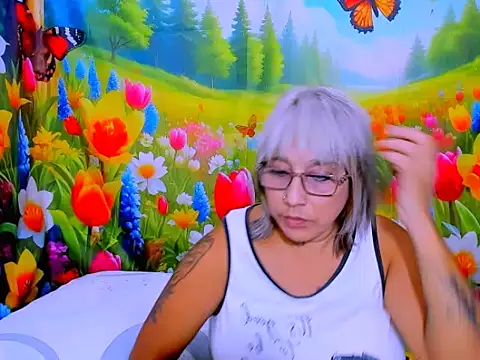 indianroxy élő XXX-chatje