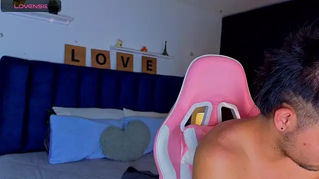Issac_james_'s Live XXX Chat
