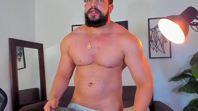 Justin_kingX7 Chat XXX in diretta