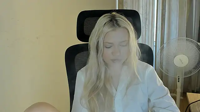 MidnightPoise Live XXX-Chat