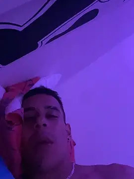 Chat +18 de jhuan99 ao vivo