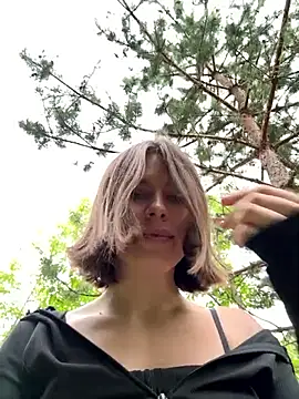 Chat +18 de JessieeFlirty ao vivo