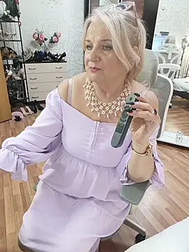 AvrilMillers Adlı Modelin Canlı XXX Sohbeti