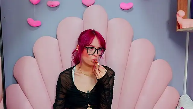 XXX chat uživo modela luci_miller