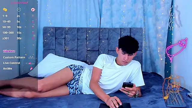 Živý XXX chat NicolasTorrez