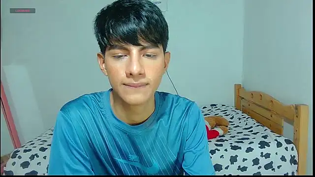 phuwin_bj élő XXX-chatje