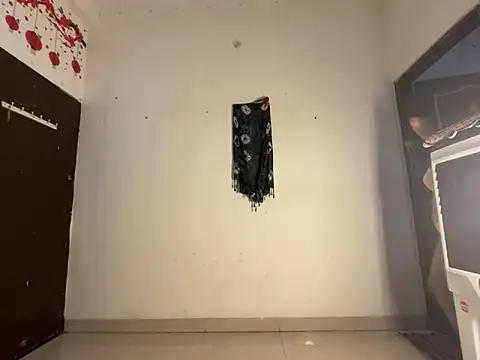 XXX chat uživo modela Hy_Selahh