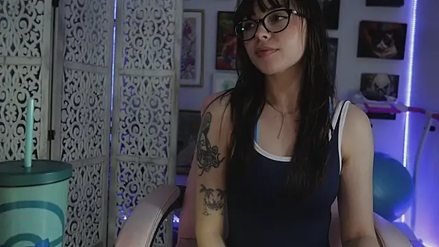 Chat XXX en directo de makiyahbelle