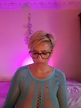 Chatroom XXX en direct de LunaBlaise