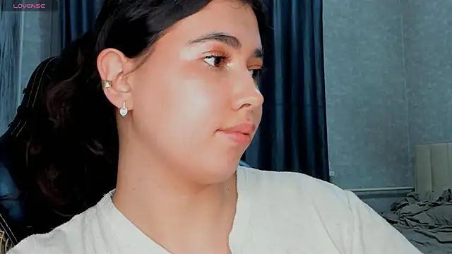 Diara_1an Adlı Modelin Canlı XXX Sohbeti