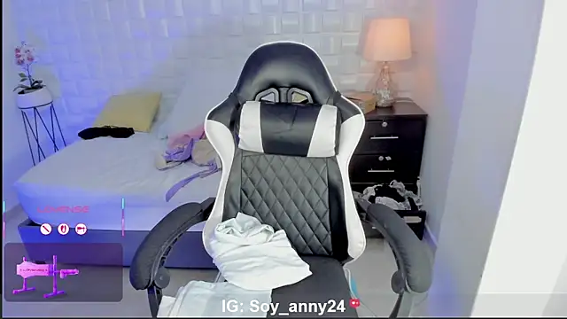 anny_rouse24 live XXX chat