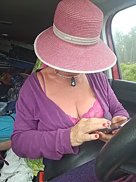 Hot-Muci Live XXX-Chat
