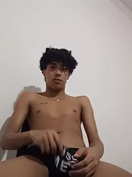 boy_max_latin élő XXX-chatje