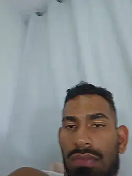 hole_davidd Adlı Modelin Canlı XXX Sohbeti