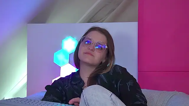 AlexaAvery XXX чат на живо