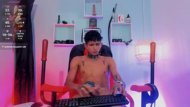 Maximoking26's Live XXX Chat