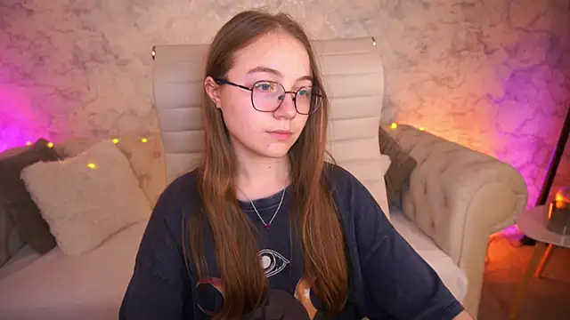 Chat +18 de ArrinaWairr ao vivo
