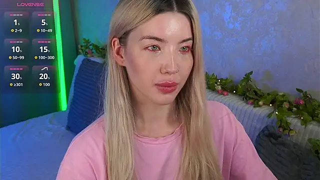 Chat XXX en directo de LindaThackerr