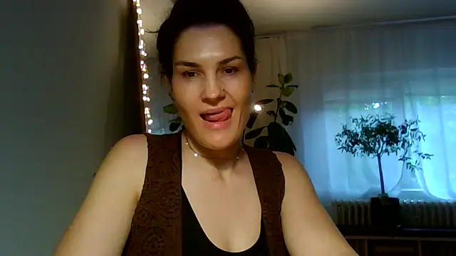 Ms-Lust1-'s Live XXX Chat