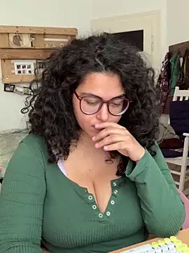 Chat XXX en directo de Curvydesifromgermany