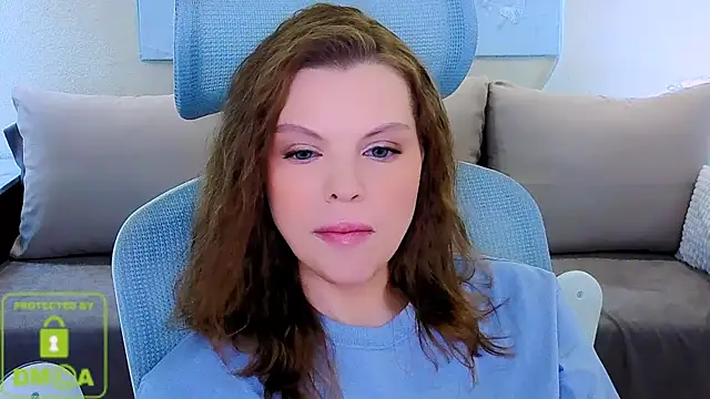 XXX chat uživo modela Glossier