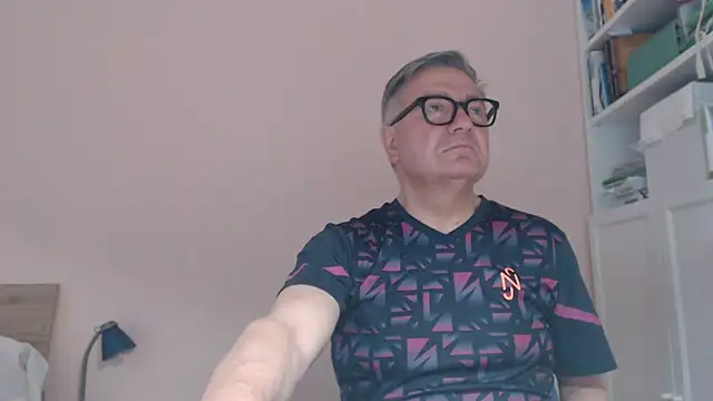 XXX chat uživo modela YOU6me