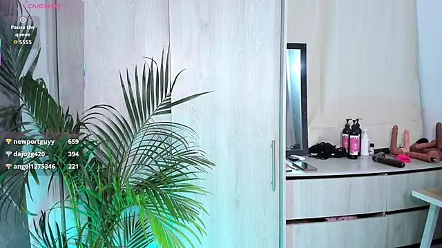 mayfoxx06n Live XXX chat