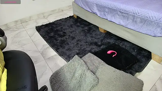 Chatroom XXX en direct de White__doll