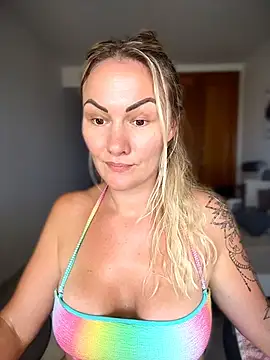 NastyMilf_ XXX чат на живо