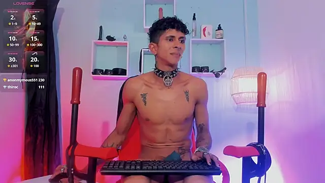 Maximoking26 live XXX chat