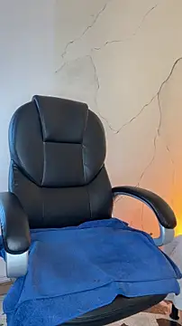 Chat XXX en directo de NiickyJones