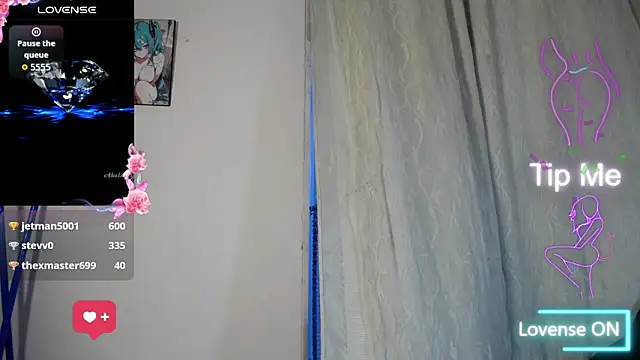Angel__Dreams 即時 XXX 聊天