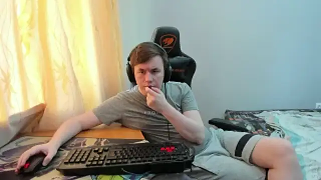 iliaskrislove 라이브 XXX 채팅