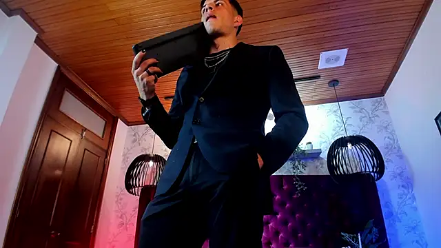 Dustin_Sonne Live XXX-Chat