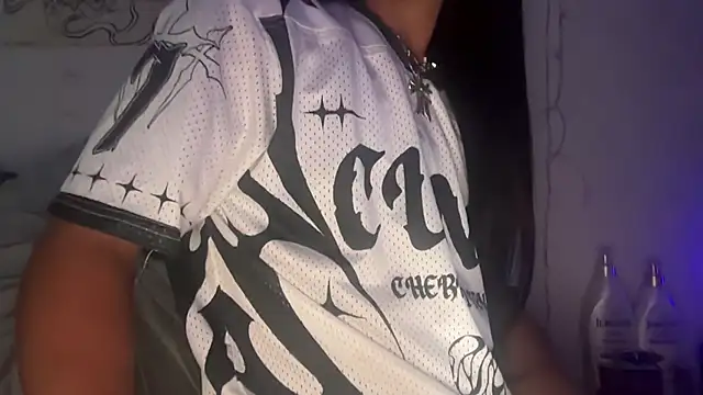 tsjaden777 XXX чат на живо
