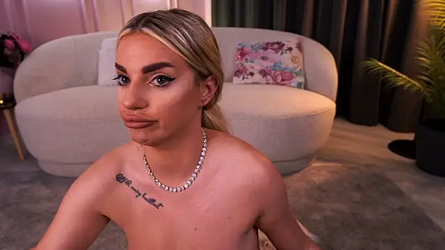 Chat +18 de PearlPlenty ao vivo